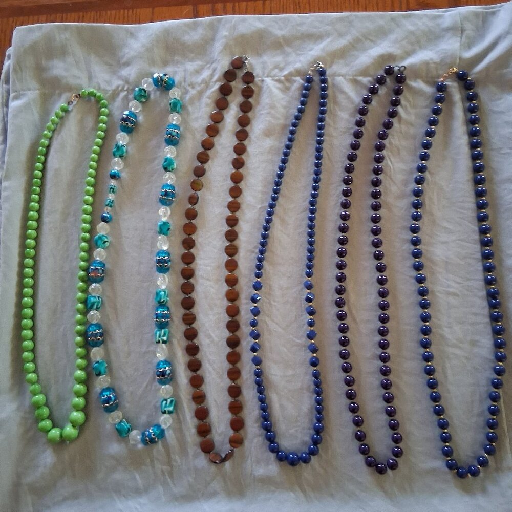 Lot of (6) Beaded Necklaces